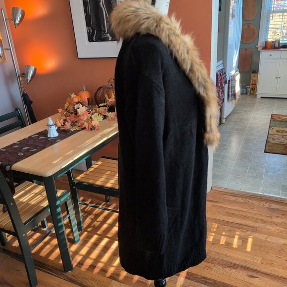 Vici Long Black Cardigan with Faux Fur Collar Sz M - Picture 5 of 11